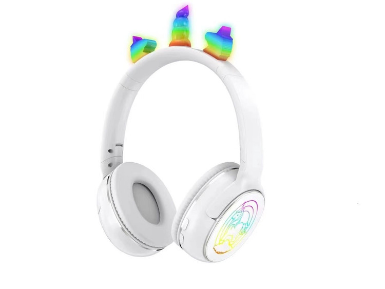 تصویر هدفن بلوتوثی مخصوص بچهها با طراحی عروسکی و چراغدار مناسب پیشدبستانیها و مهدکودک