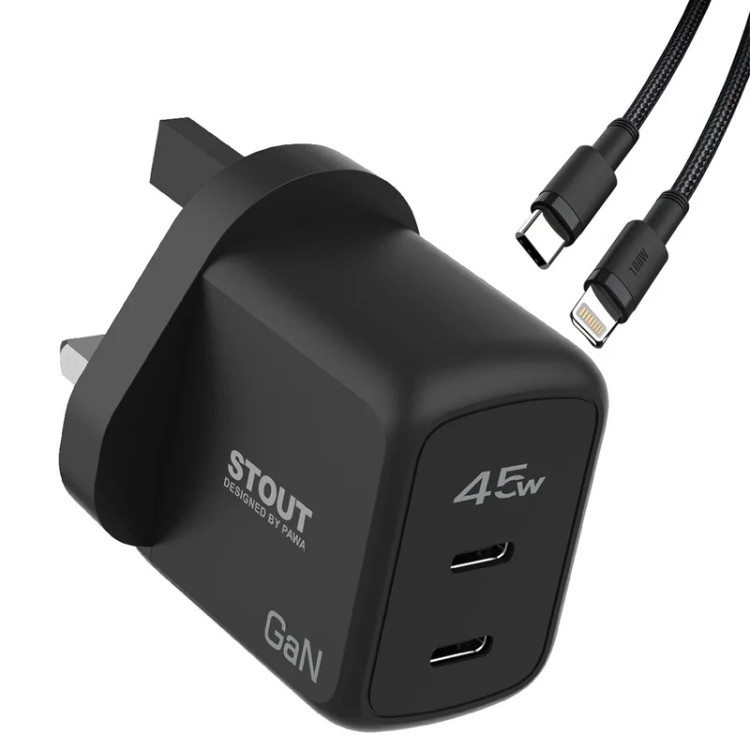 شارژر دیواری پاوا Stout GaN 45W در حال شارژ آیفون با کابل USB-C به Lightning