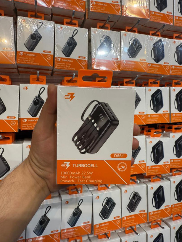 پاوربانک ۲۰۰۰۰ میلی آمپر مینی با ۴ کابل همراه فست شارژ برند TurboCell مدل D563